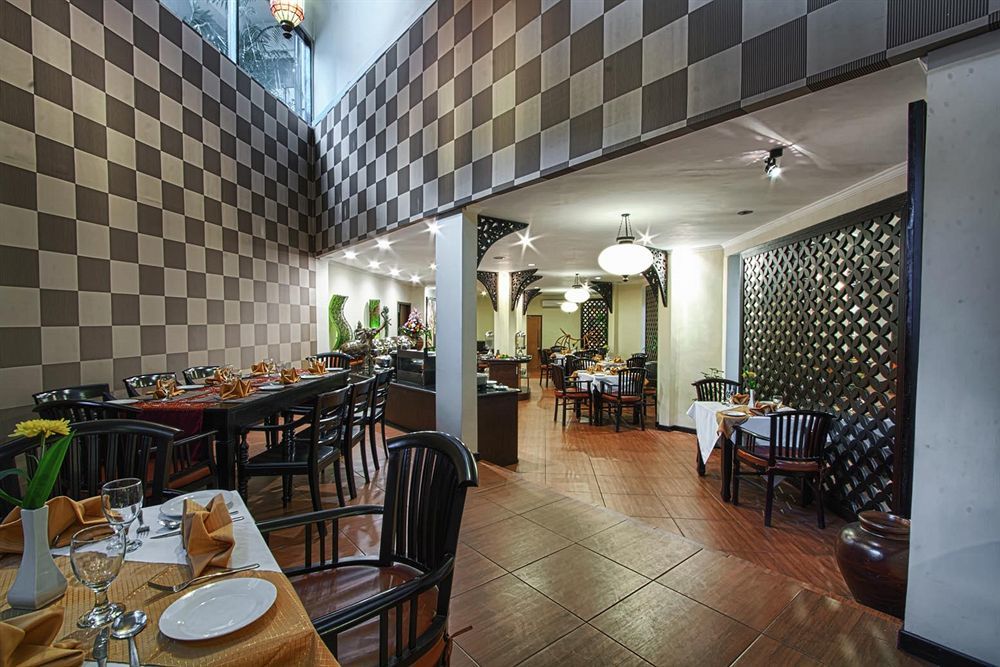 Hotel Montana Malang Buitenkant foto